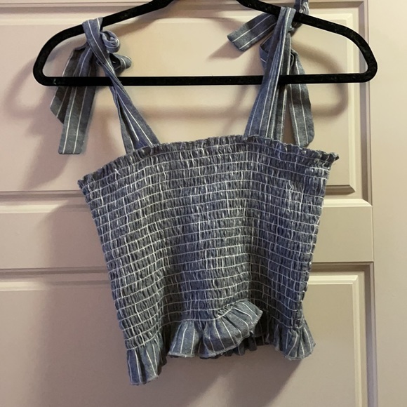 Cute blue ruffle tank top with adj straps - Picture 3 of 3